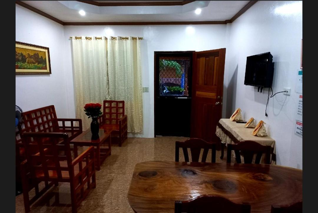 Guest house Foxtail Siargao Island