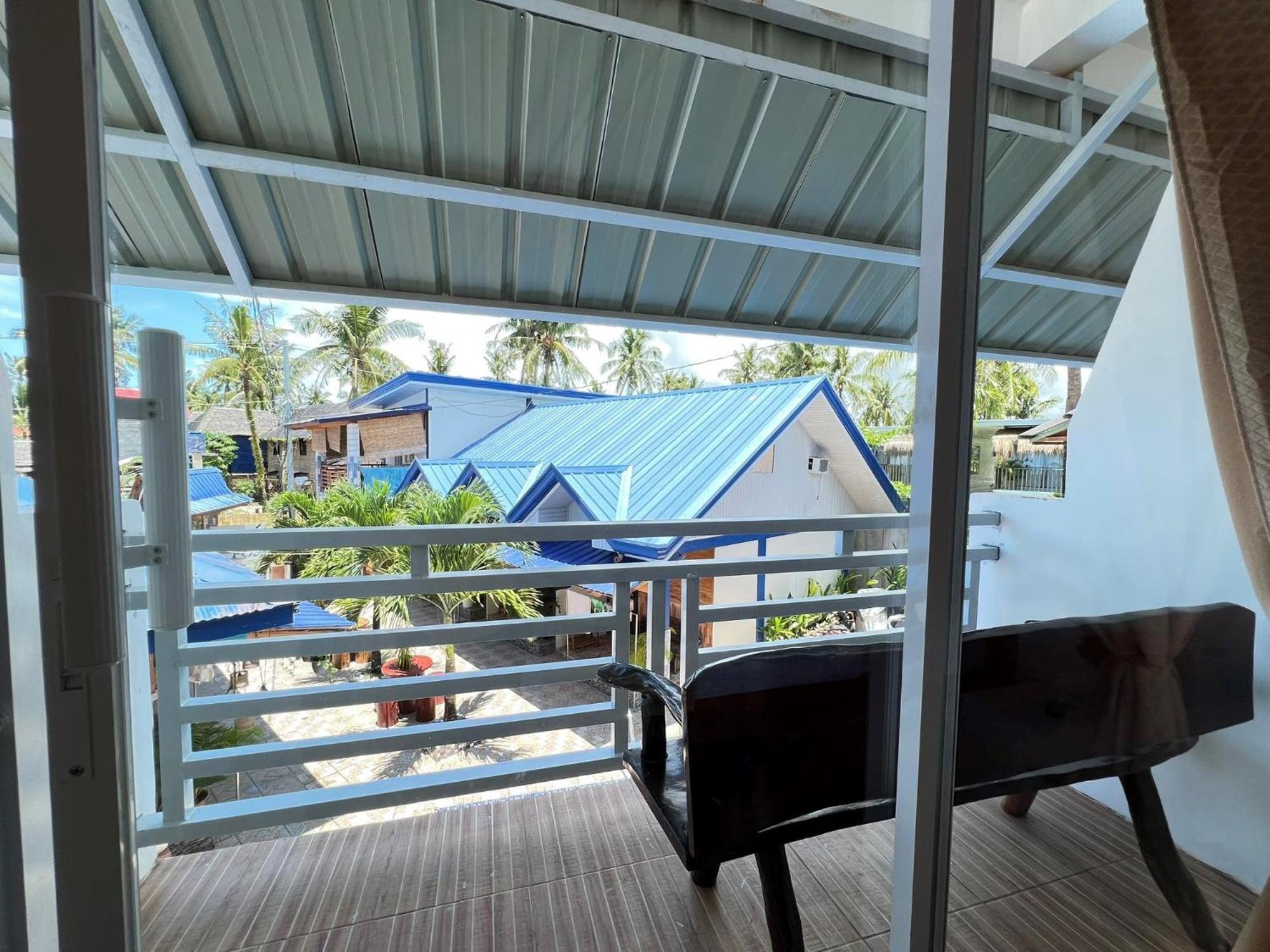 Guest house Foxtail Siargao Island *