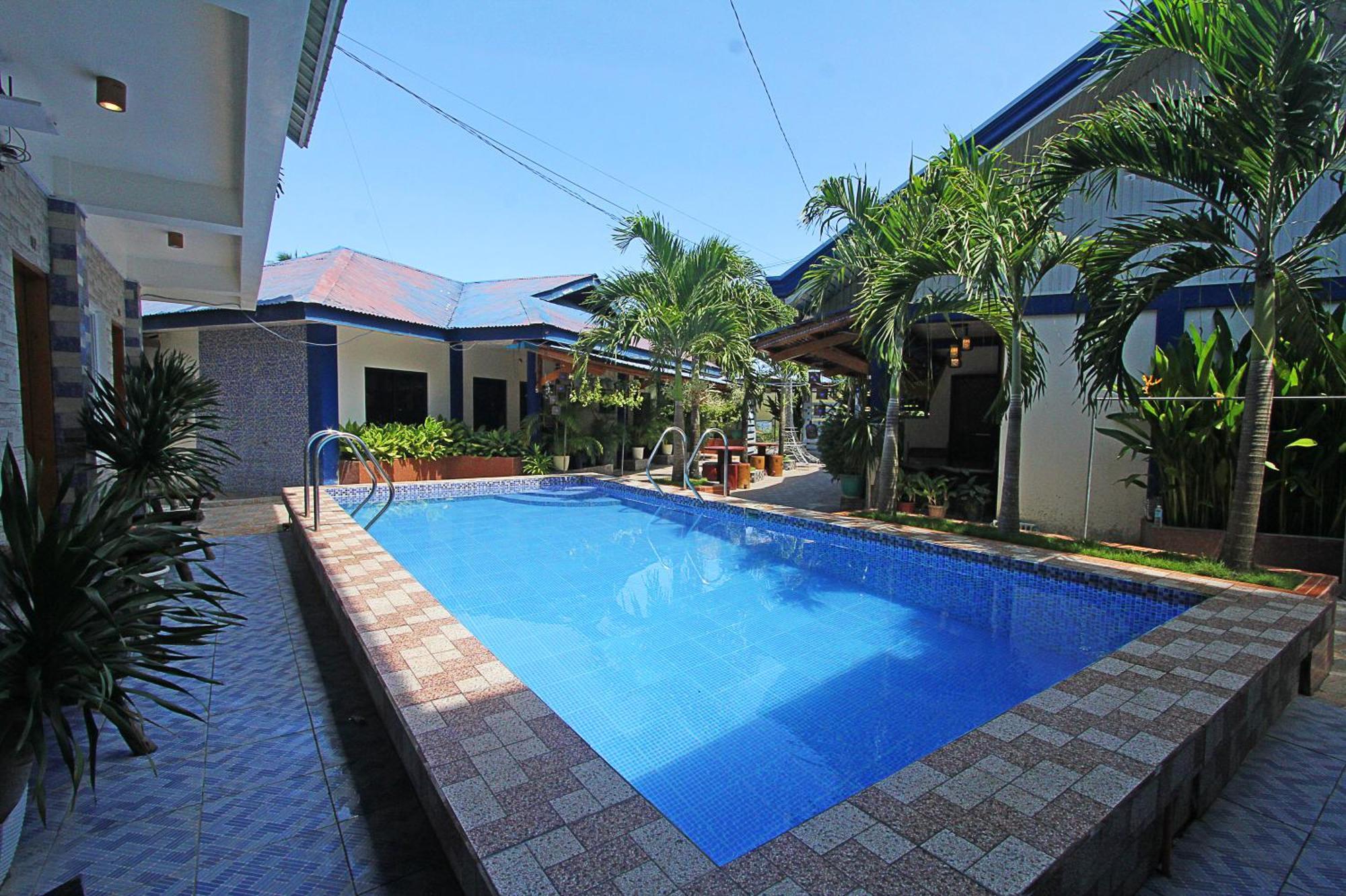 Guest house Foxtail Siargao Island *